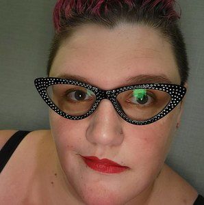 Meet your Posher, Stacy